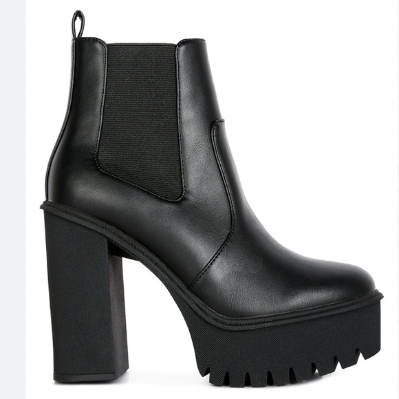 Steve Madden black skip05s1 chunky Platform Block‎ Heel Chelsea Boots size 11 - Picture 1 of 3